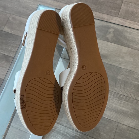 Michael Shannon Womens Sylvie Wedge Espadrille Open Toe White Sandal Shoe Sz 8 - Picture 4 of 6